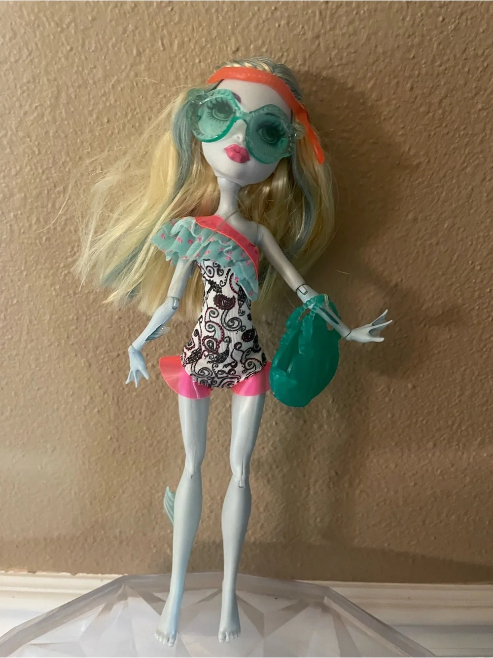 Lagoona Blue Beach Beastie Monster High Doll